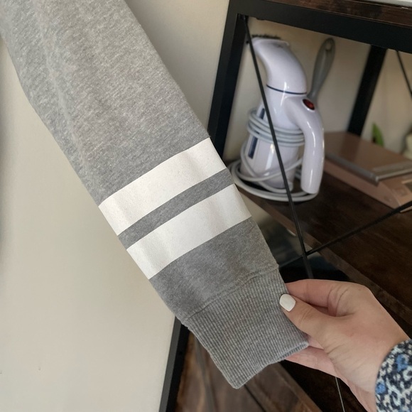 Disney Vintage Character Varsity Pullover Sweatshirt Size Medium - Picture 6 of 6